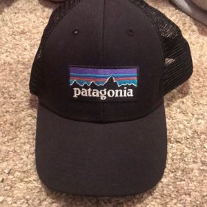 Black Patagonia hat